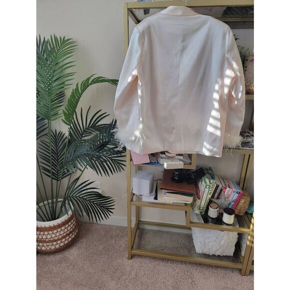 NEW! Oversized Ivory/Cream Glam Satin Feather Cuff Blazer - Picture 9 of 11